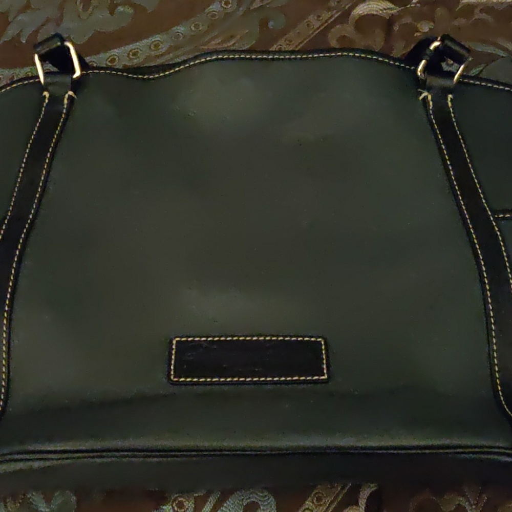 Dooney & Bourke black leather handbag